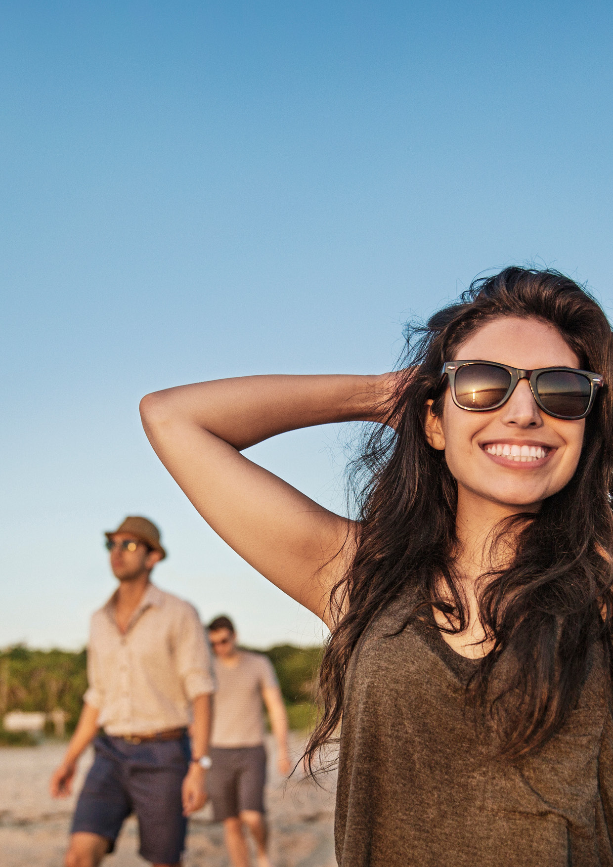 Personas trabajando con portátiles